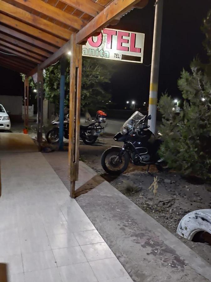 Hotel Juanita Puelches Екстер'єр фото