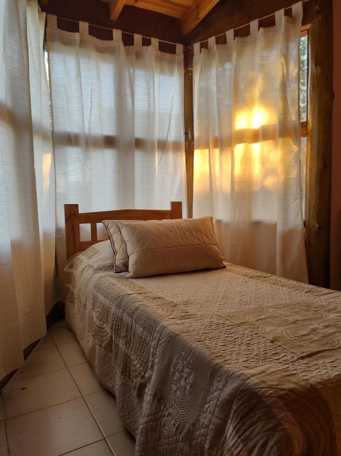 Hotel Juanita Puelches Екстер'єр фото
